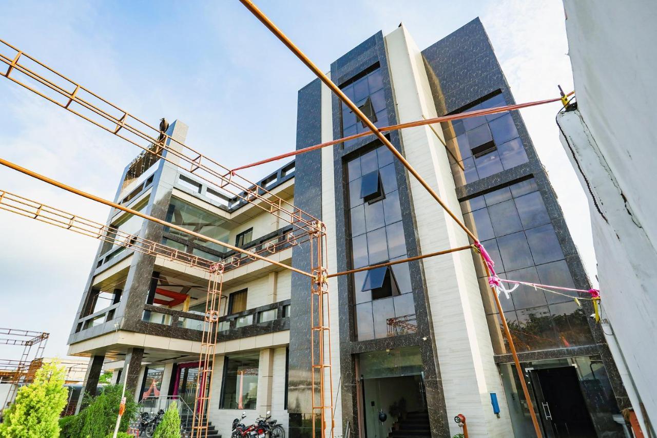 Hotel Fabhotel Dds